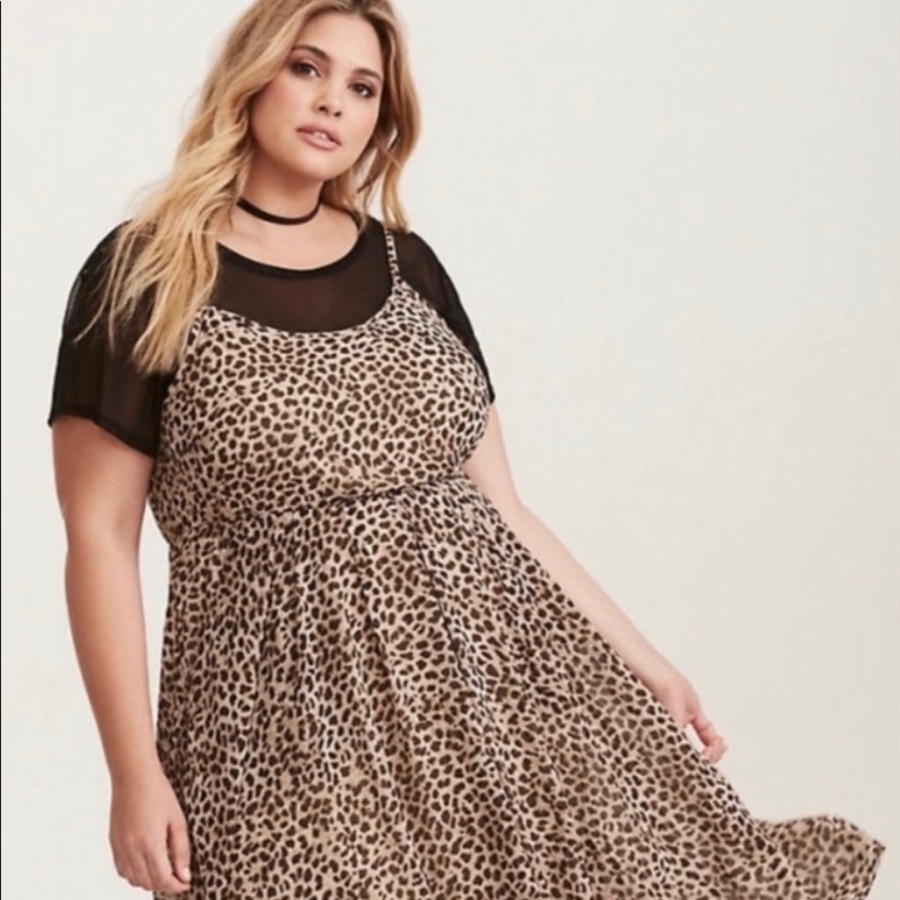 Torrid Size 0 Leopard Chiffon Midi Skater Dress (w/pockets!)